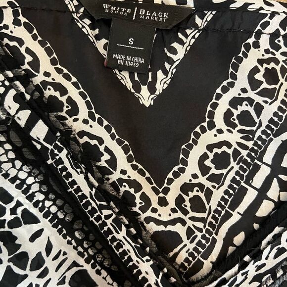 NWOT WHIT HOUSE BLACK MARKET 100% Silk Loose Fit Paisley Print Boho Top S - Picture 9 of 11